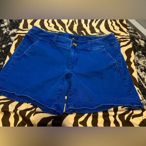 American Eagle Blue Stretch, Low Rise, Midi shorts. Size 2. #AE
